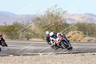 media/Dec-07-2025-CVMA (Sun) [[3e7d2de5dc]]/Race 12- Formula 40 MW and LW/